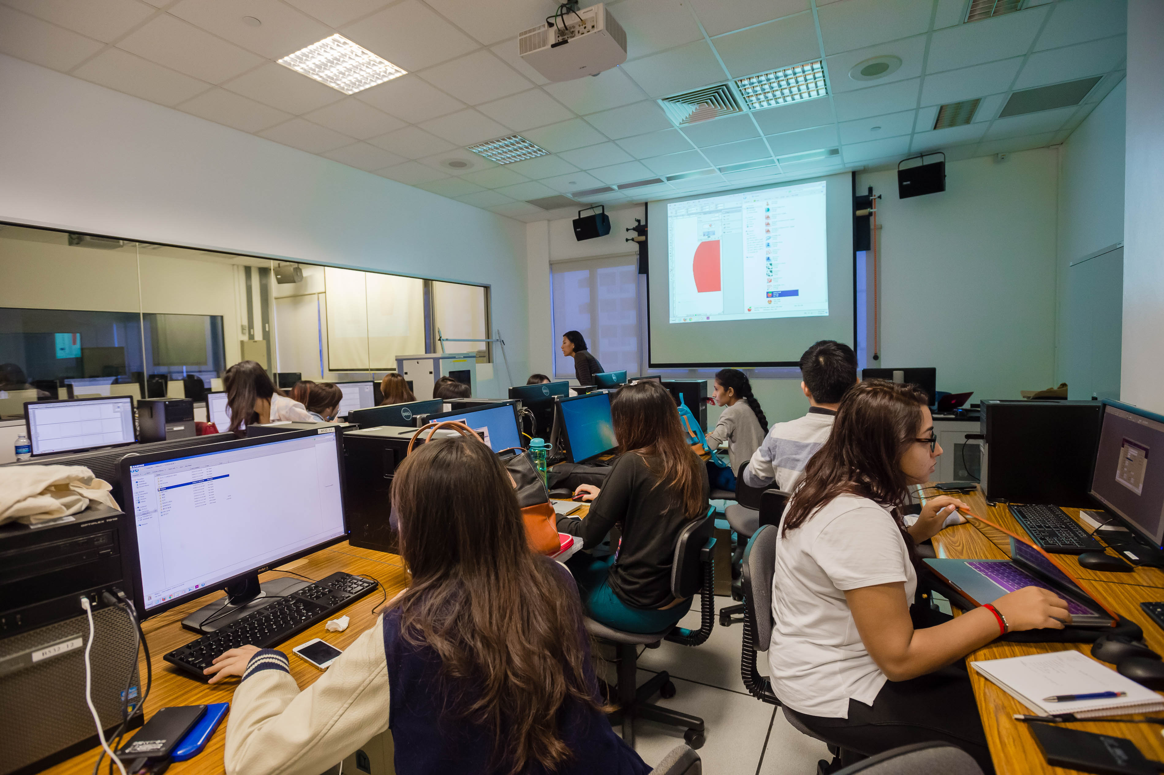 computer-lab_2 (大).jpg